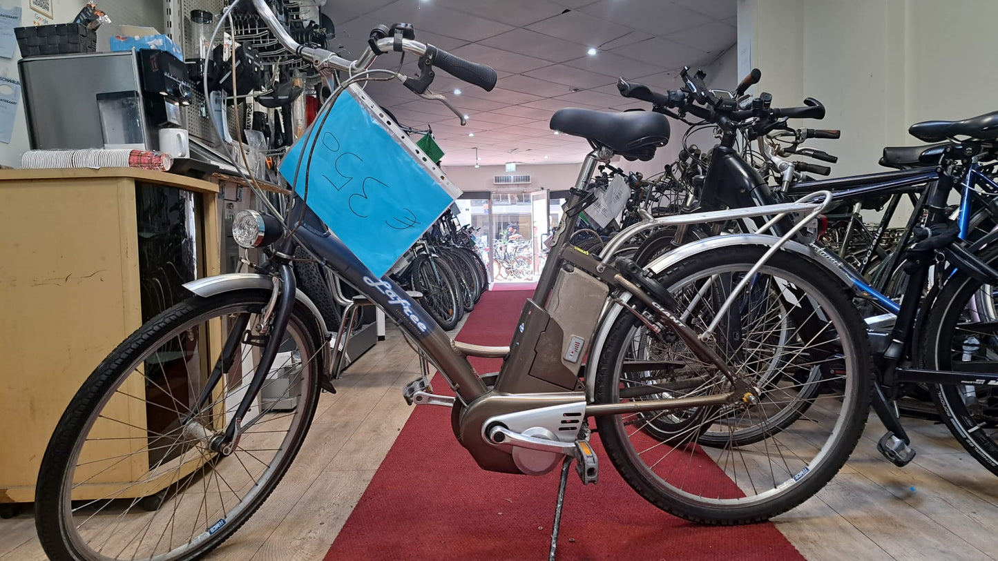 LATFCEE E-Bike + een maand garantie,54CM