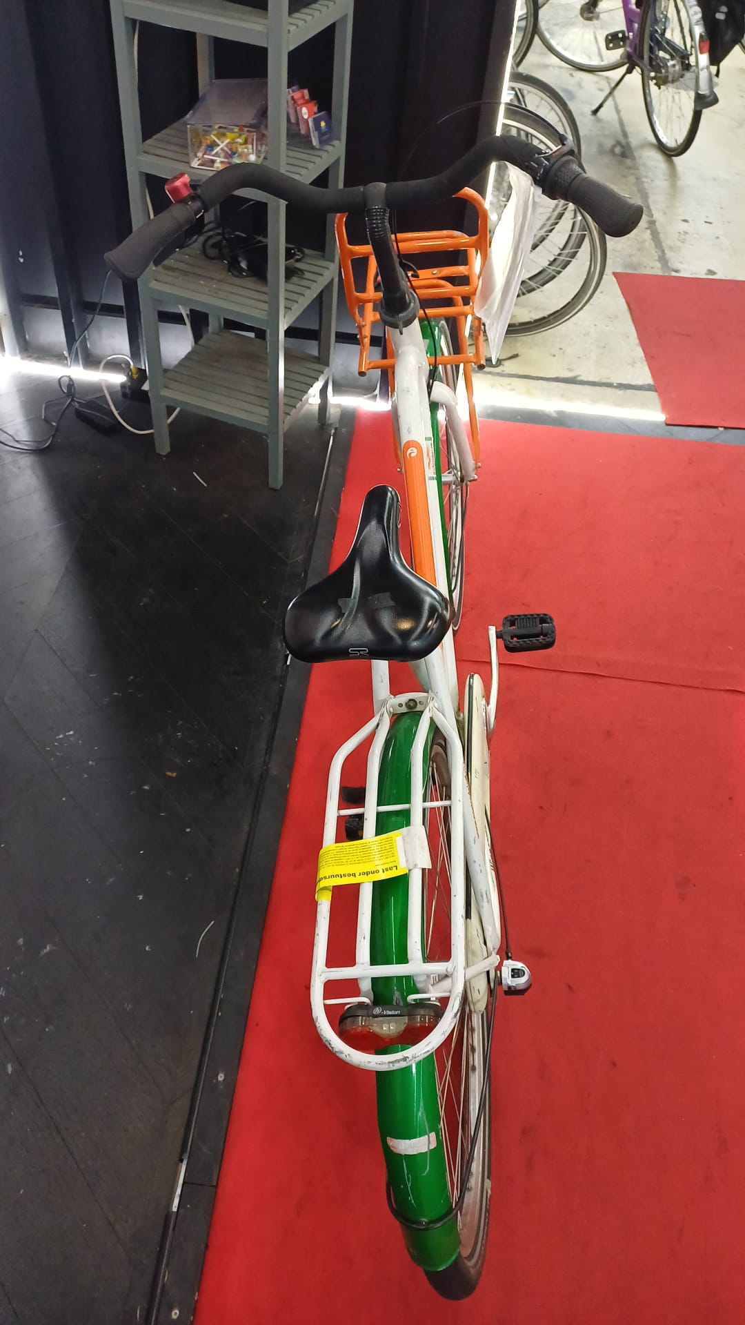 BATAVUS dames fiets 3 gaers padel brake with one month garantic 520cm