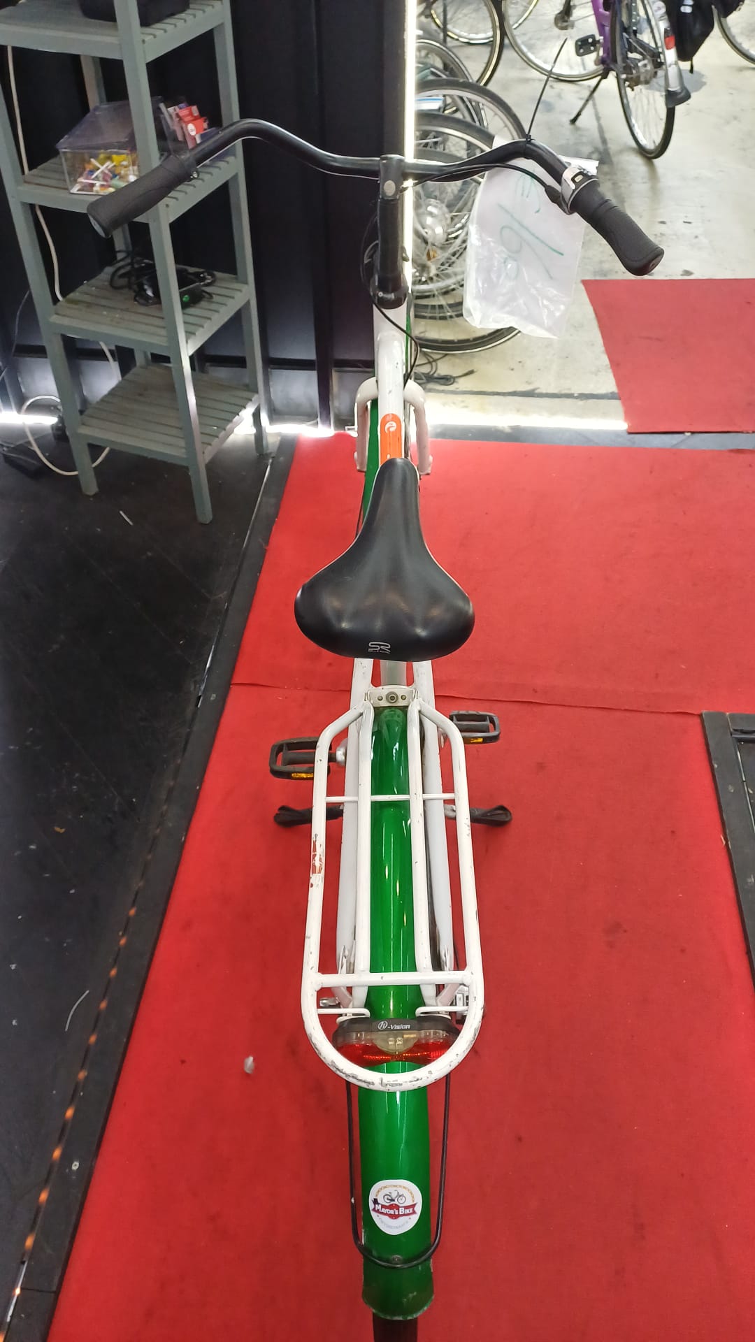 BATAVUS dames fiets 3 gaers badel brake with one month garantic 52 cm