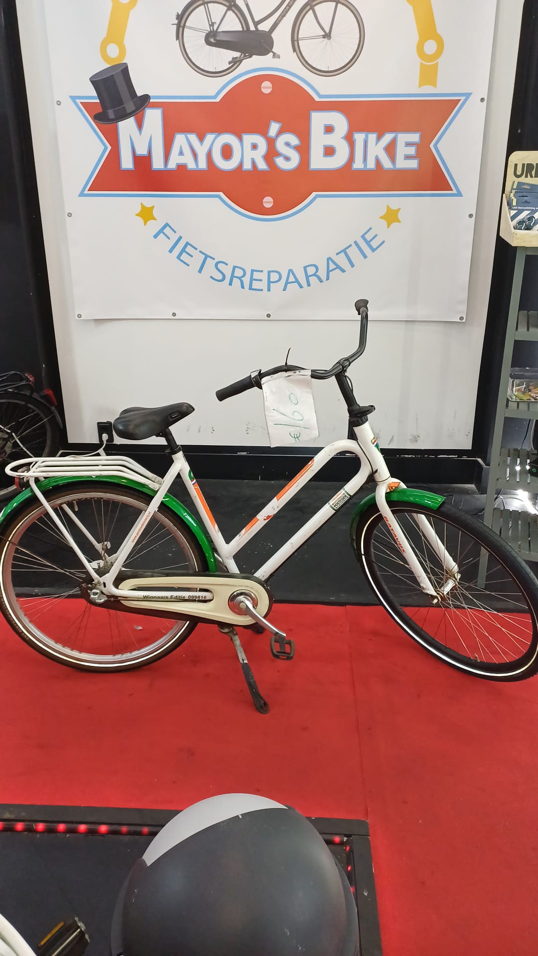 BATAVUS dames fiets 3 gaers badel brake with one month garantic 52 cm