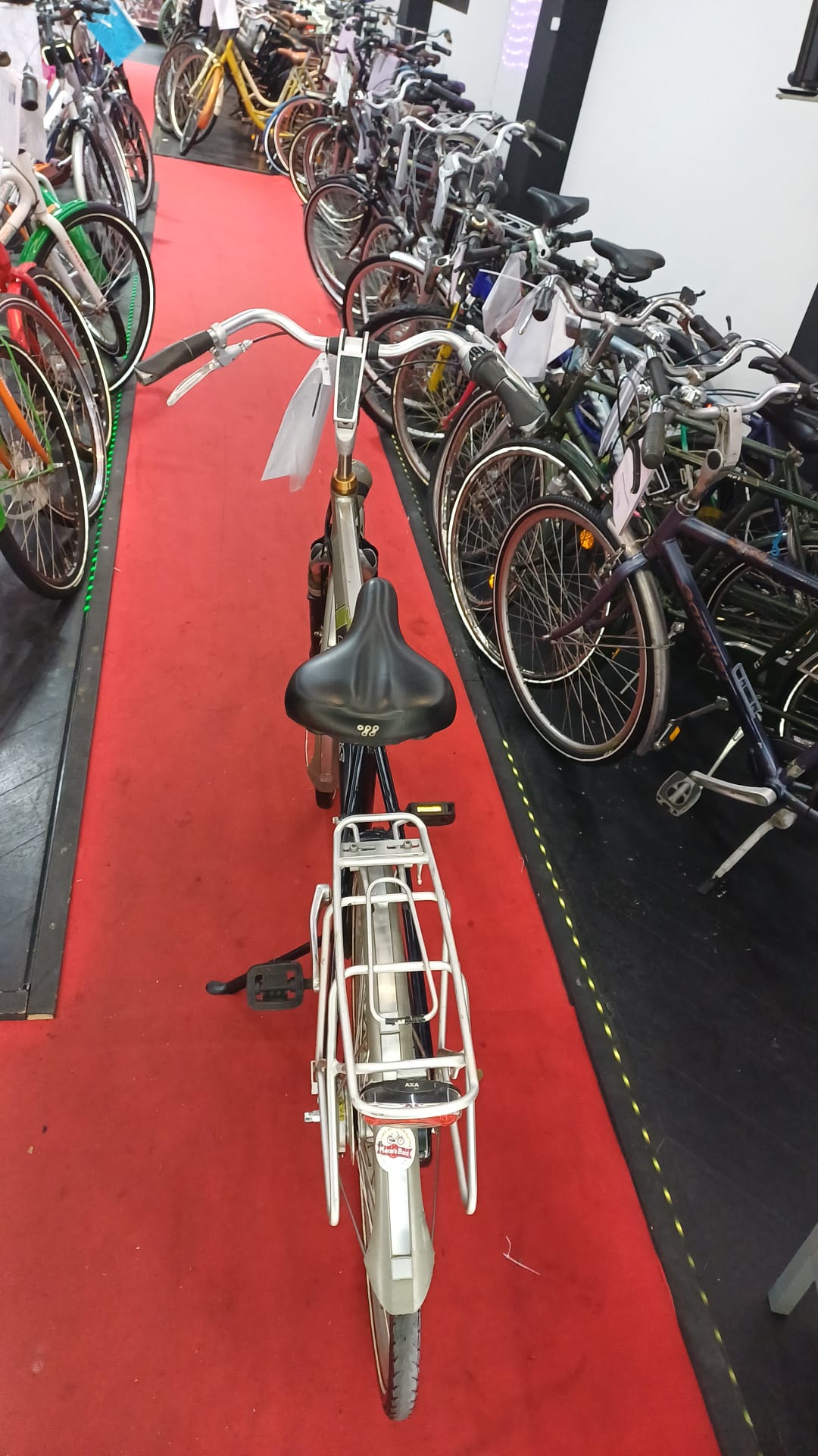 BATAVUS 8 gaers with one month garantic 61cm