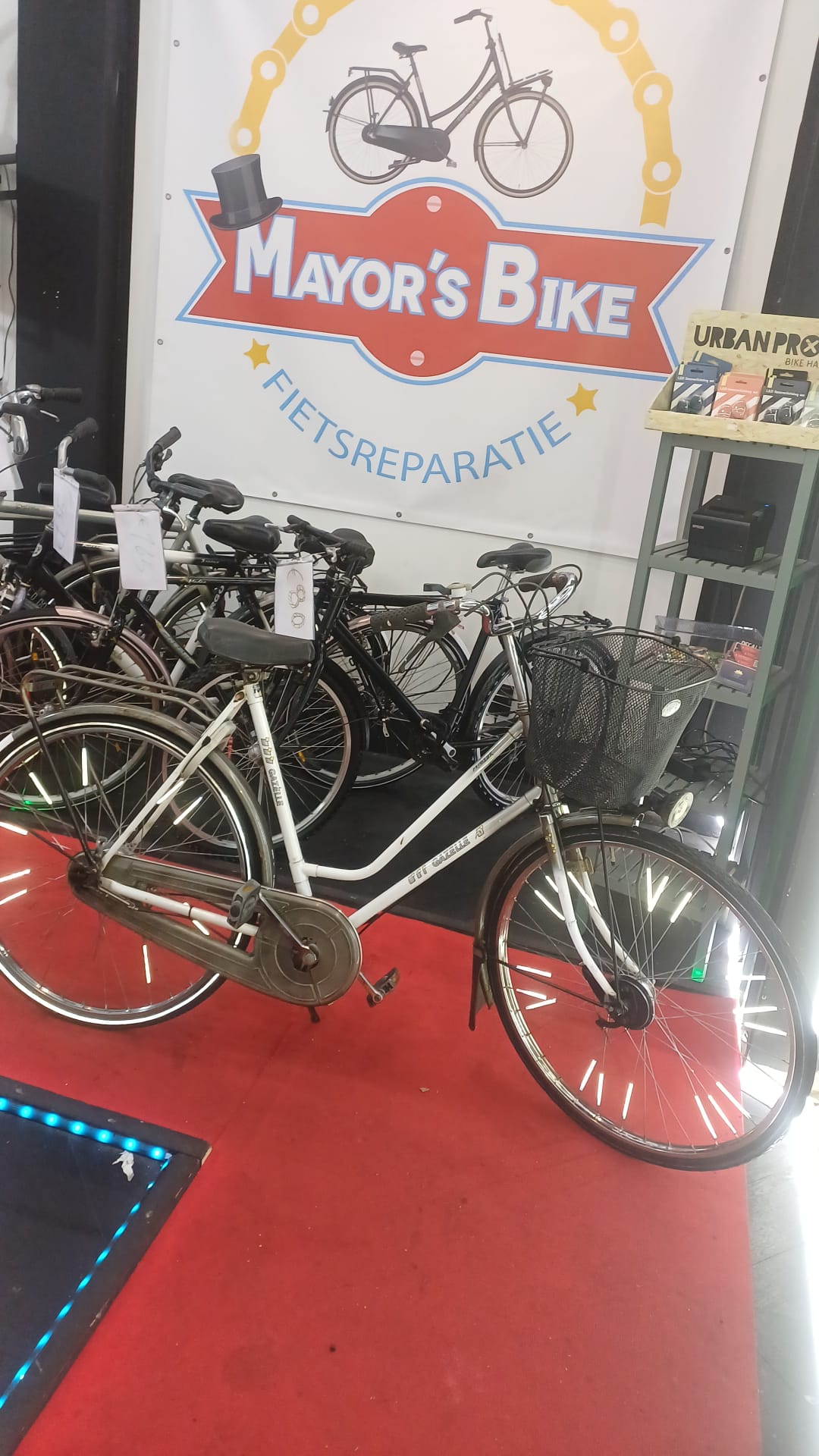 GAZELLE damies fiets 3 gaers with one month garantic 58 cm