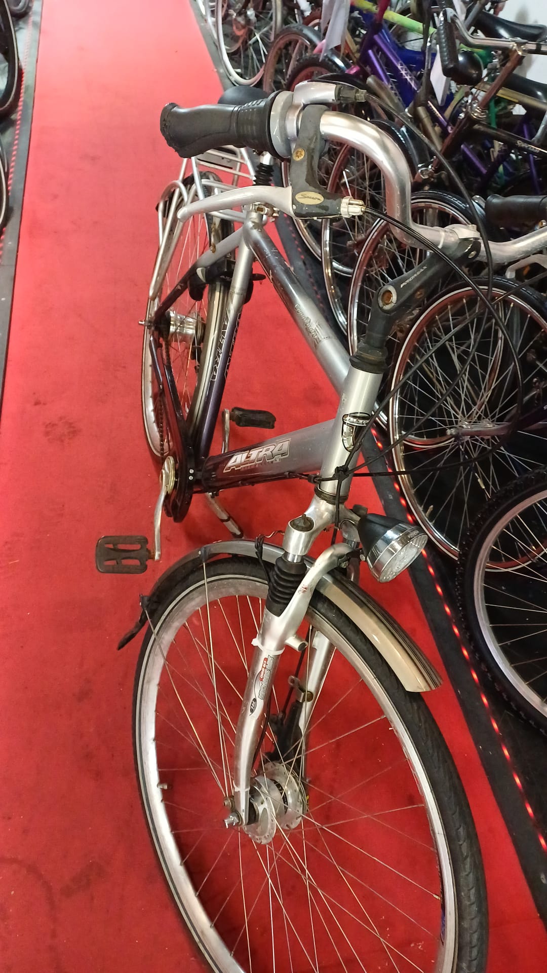 ALTRA herenfiets een maand garantie(7 gears-60cm)